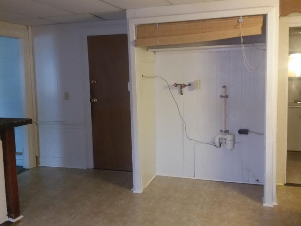 Kitchen (2)