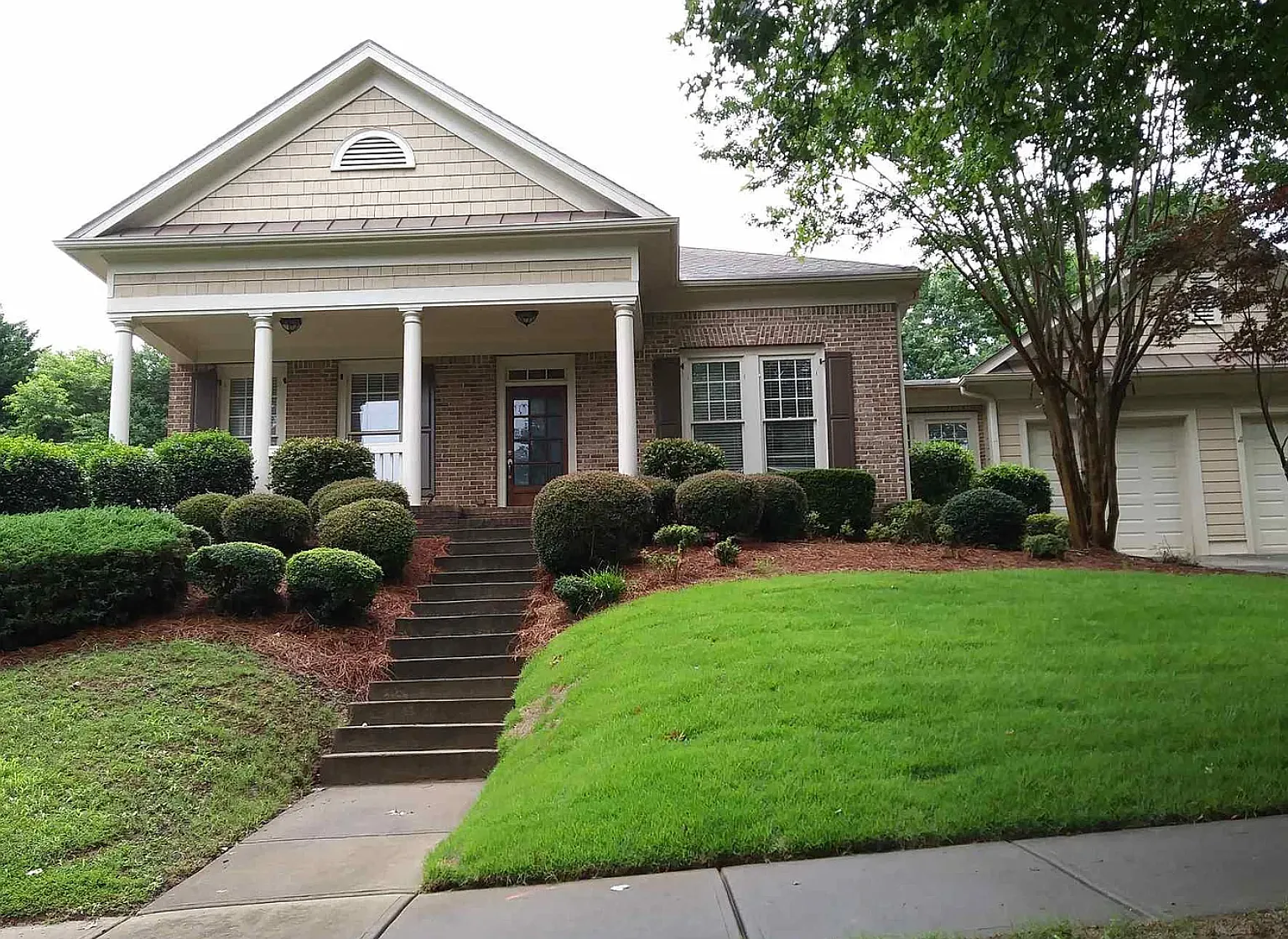 4 bed, 2610 sqft, $3,000 — Photo 1
