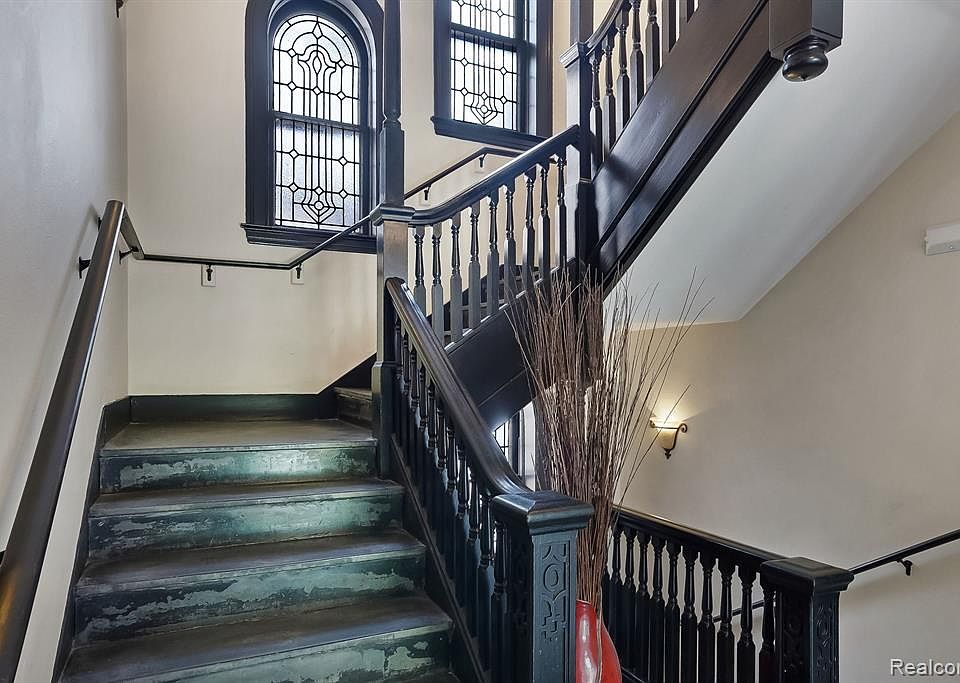 615 W Hancock St Detroit, MI, 48201 Apartments for Rent Zillow