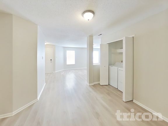 4th image of 683 Florence Dr