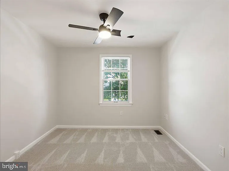 8026 Waterview Ct — Photo 26