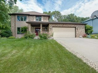 1415 Cutters Ln, Eagan, MN 55122