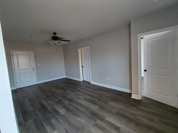 3rd image of 80 N Central Ave APT 204
