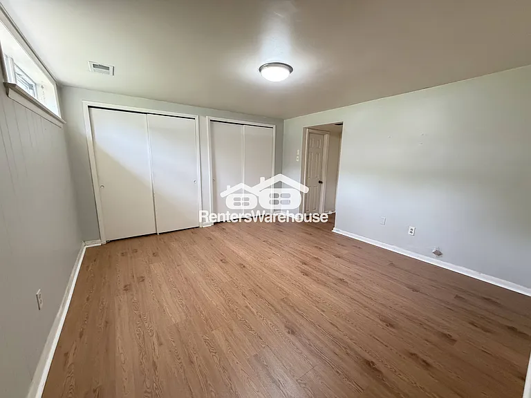 241 Cedarmere Cir — Photo 21
