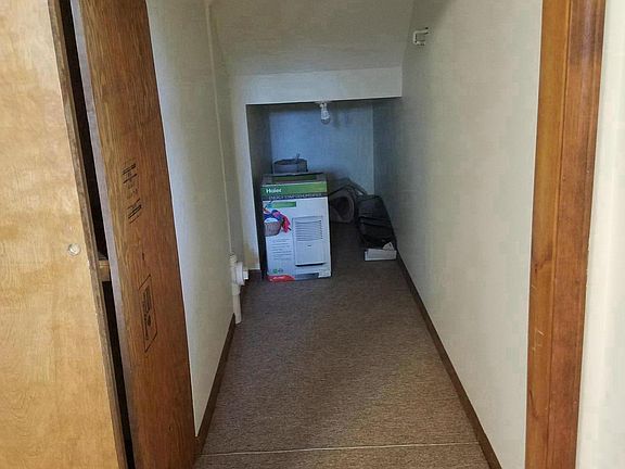 downstairs bedroom closet space