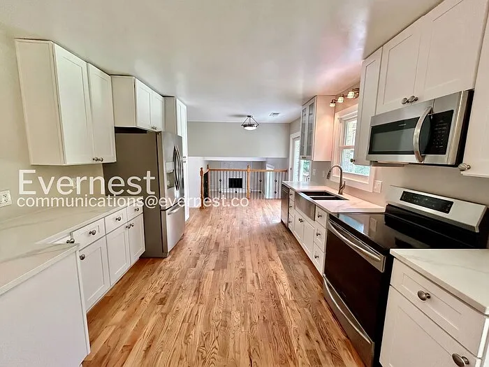 195 Jade Cove Dr — Photo 3
