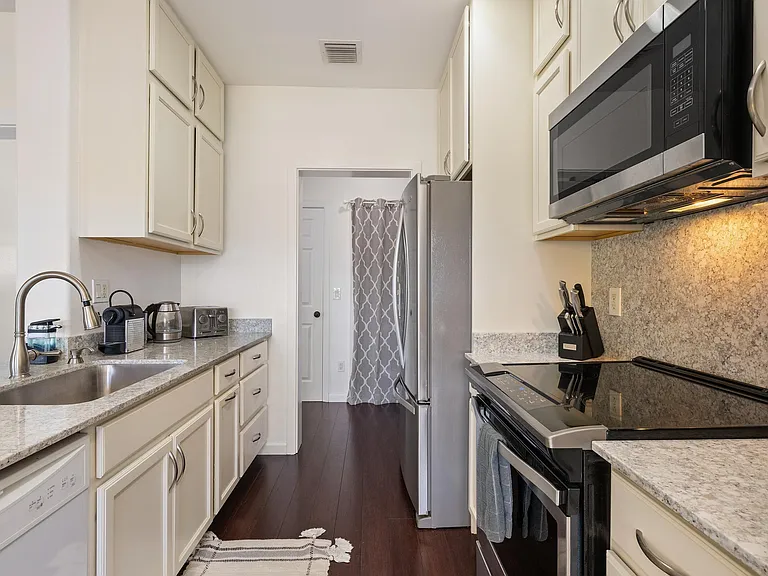 92-1214 Olani St #UPSTAIRS — Photo 81