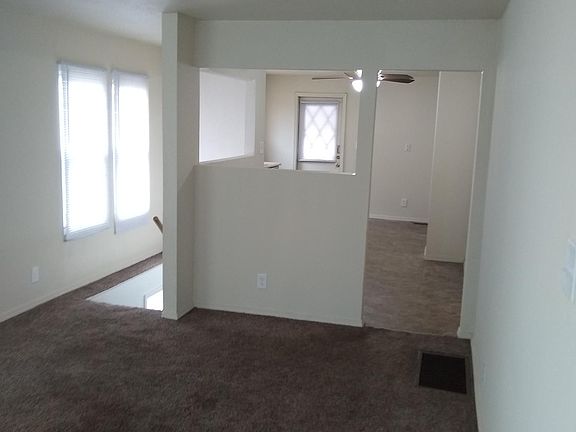 3rd image of 2604 Montgomery St