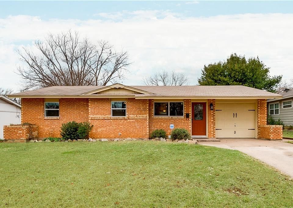 1st image of 1825 Larkspur Dr