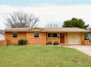 1825 Larkspur Dr, Arlington, TX 76013