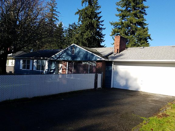 2nd image of 3211 92nd St S