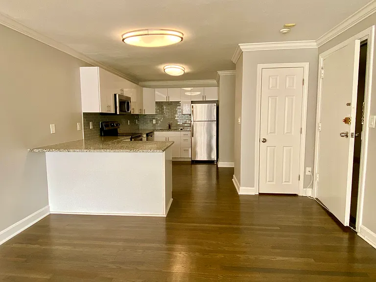 519 Washington St #6 — Photo 38