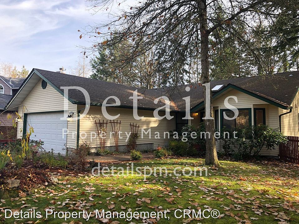 1st image of 3009 Parkington Pl SE