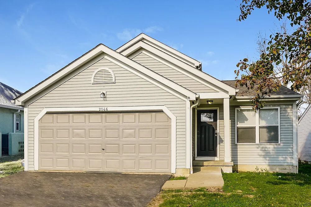 3 bed, 2.0 bath, 1260 sqft, $2,245 — Photo 1