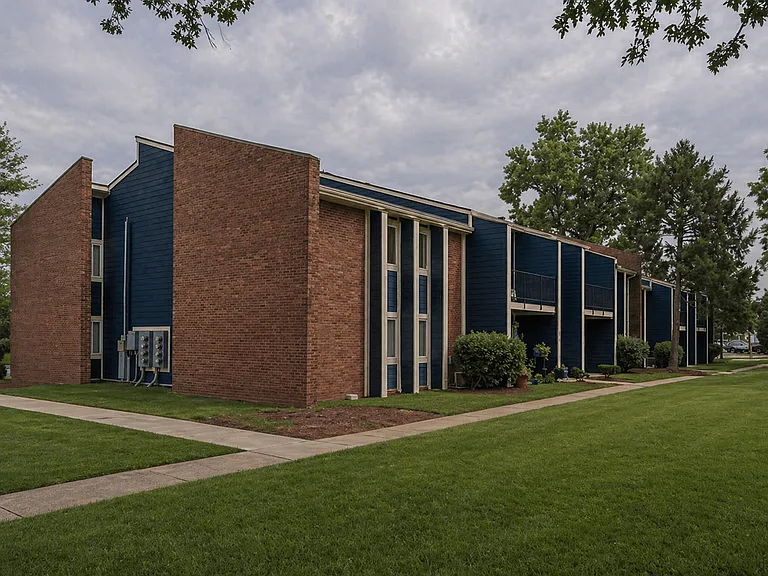 Crestview at Louisville Apartments — Photo 29
