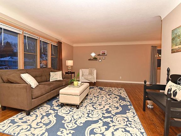 2nd image of 1328 Ottawa Ave