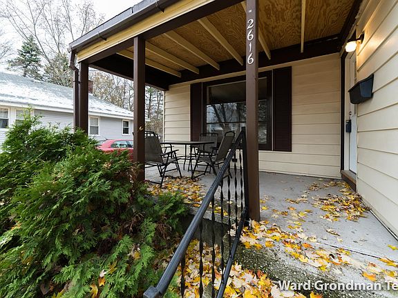 3rd image of 2616 Meyer Ave SW