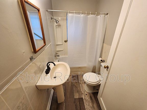 5th image of 1799 N Main St