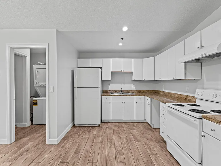 56 W 12th St #C — Photo 8