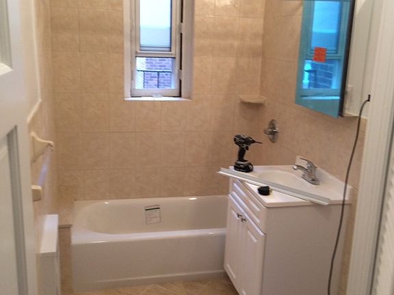 4th image of 10905 72nd Ave APT 3B
