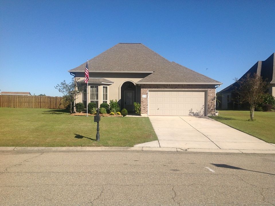 1st image of 6119 Waterford Ln