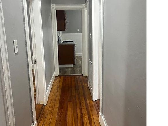 2nd image of 8-10 Inwood St #3