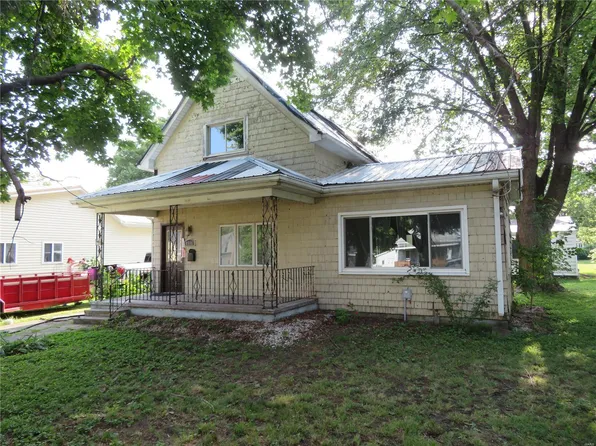 1306 S East St, Jacksonville, IL 62650
