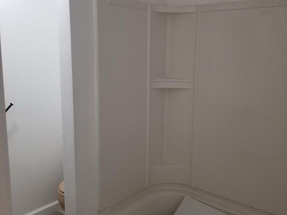 3rd image of 180 Carlisle St #1
