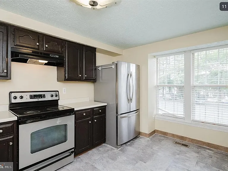 1829 Queen Anne Sq #BEL — Photo 6