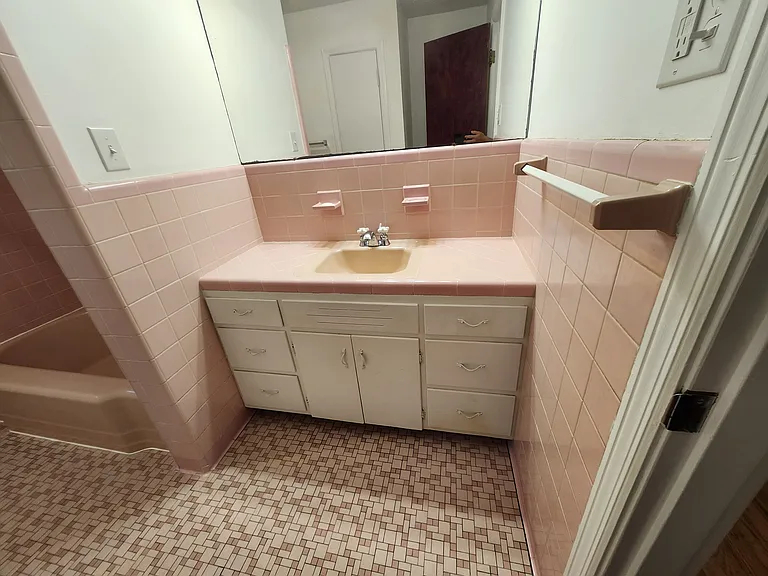 2322 Oakland Dr NW — Photo 18