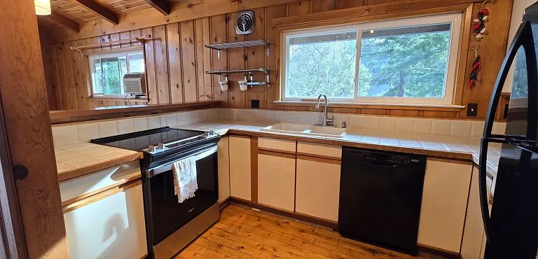 22100 Summit Rd — Photo 3