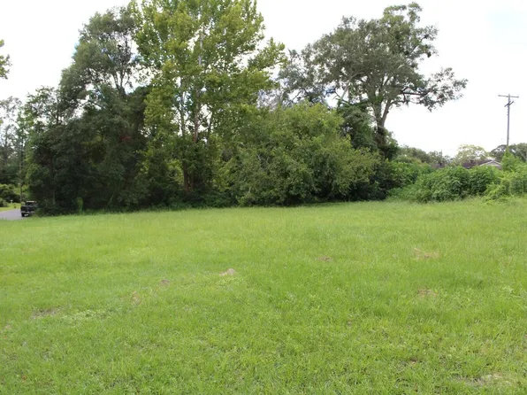 Dixon St, Deridder, LA 70634