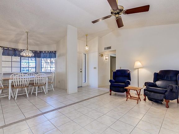 5th image of 3229 E Desert Cove Ave