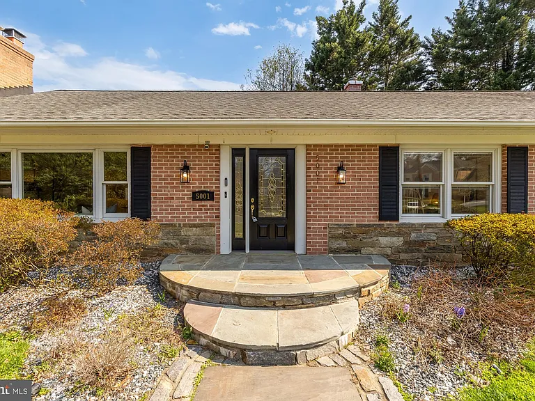 5001 Overlea Ct — Photo 2