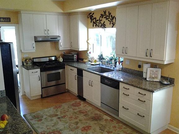 3rd image of 708 Mistral Ct
