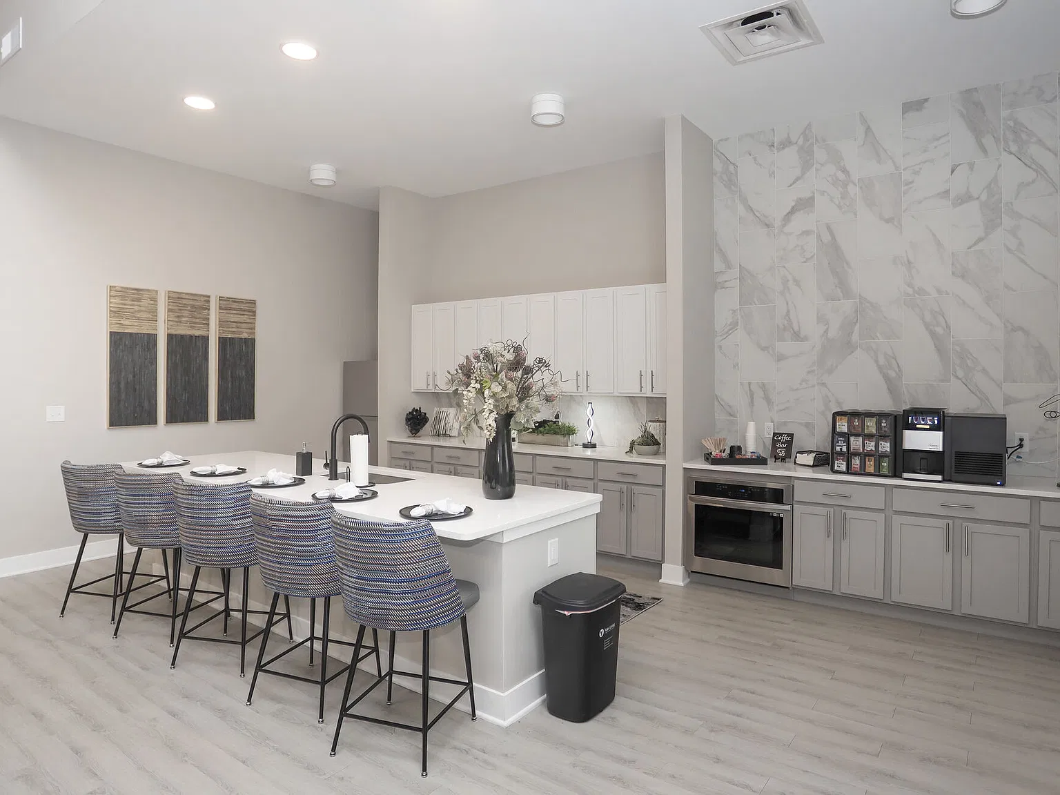 Greenview — Photo 2