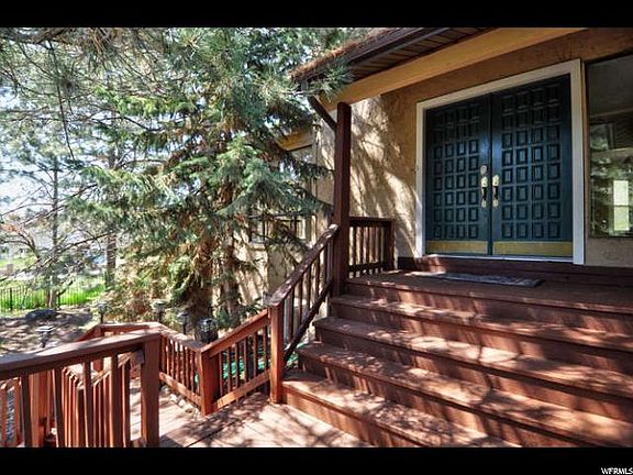 3rd image of 2221 E Cottonwood Cove Ln
