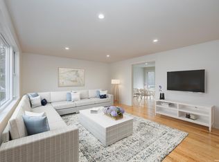 610 Skunknet Rd, Centerville, MA 02632