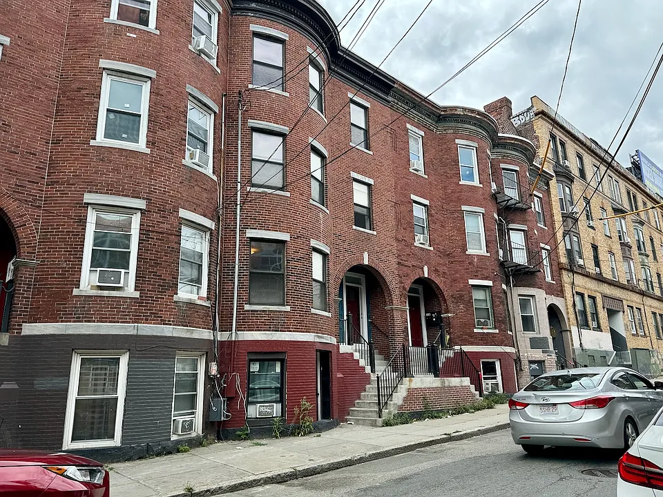 15 Linden St #2