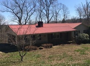 212 Oakdale St, Lexington, NC 27292