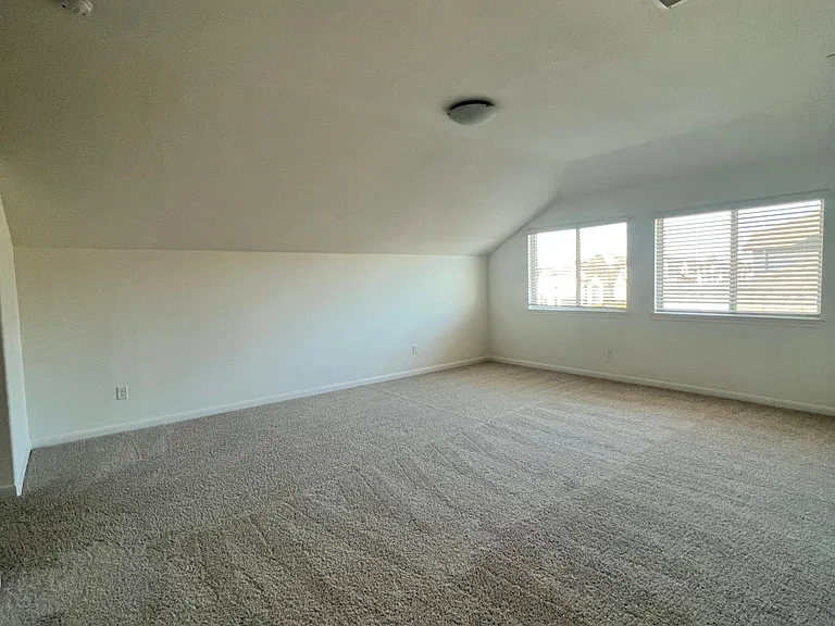 1204 Sumner St — Photo 22