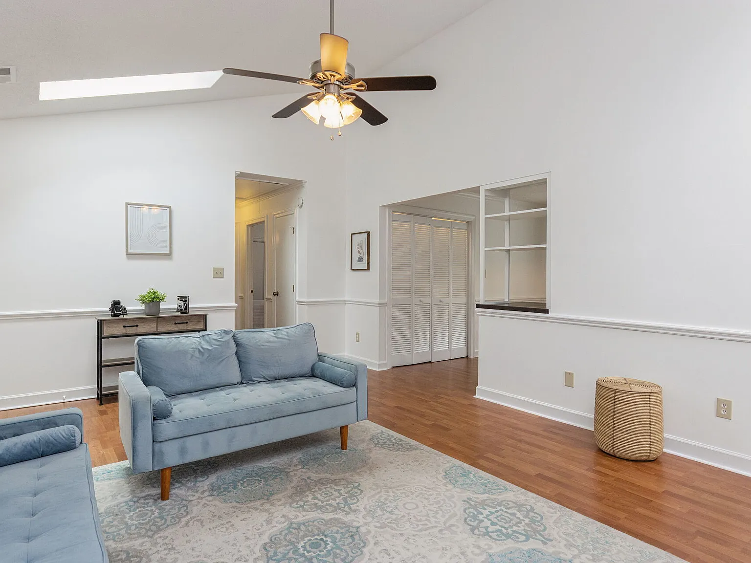 Durham End-Unit Townhome Available Immediately — Photo 4