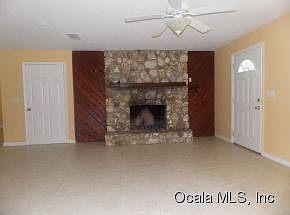 Cozy LR with fireplace