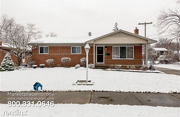 1st image of 32731 Meadowbrook St