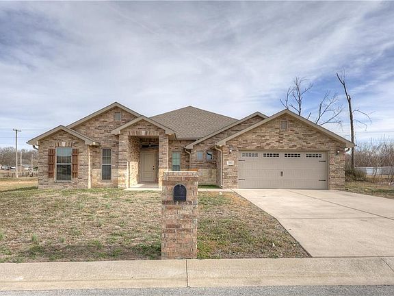 2nd image of 501 Anita Dr