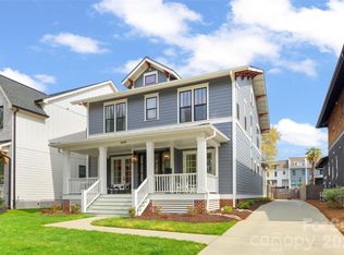 Chantilly On The Green, Charlotte, NC 28205