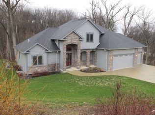 1989 Luke Ln, Fort Dodge, IA 50501