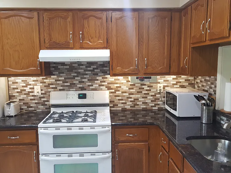 1809 Woodbridge Commons Way — Photo 7