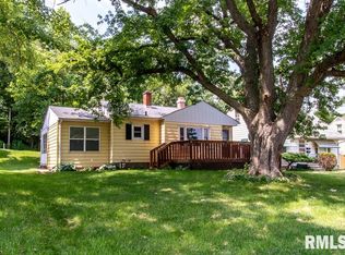 2390 Telegraph Rd, Davenport, IA 52804