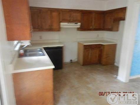 4th image of 3209 Bluewater Trce